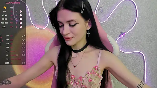 Molly Crystall online show from 07/05/26, 03:56