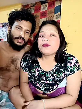 Snapshot of Radhikadavi879 chatting on 01/30/25, 04:02 Radhikadavi879 online show from 01/30/25, 04:02