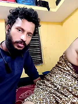 Snapshot of Radhikadavi879 chatting on 02/01/25, 05:58 Radhikadavi879 online show from 02/01/25, 05:58