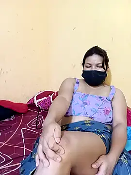 Snapshot of Radhikadavi879 chatting on 02/22/25, 09:59 Radhikadavi879 online show from 02/22/25, 09:59