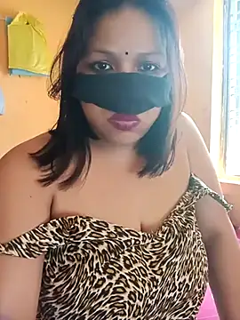 Snapshot of Radhikadavi879 chatting on 03/06/25, 09:36 Radhikadavi879 online show from 03/06/25, 09:36