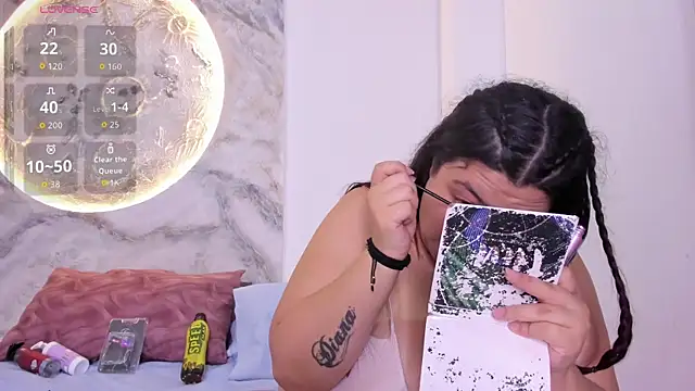 JulietaKane online show from 02/18/26, 05:36