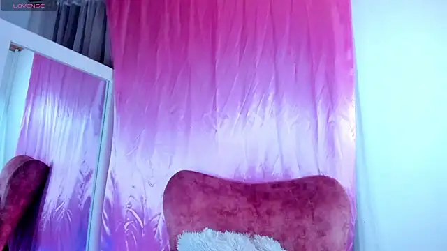  jade white  online show from 01/29/25, 12:56