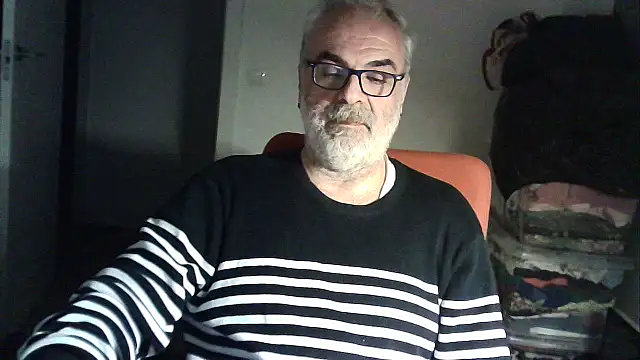 Snapshot of Satiro_Sevilla chatting on 01/18/25, 07:37 Satiro Sevilla online show from 01/18/25, 07:37