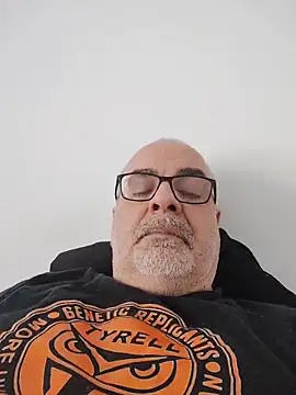 Satiro Sevilla online show from 02/05/26, 03:05