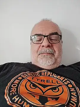 Satiro Sevilla online show from 04/20/26, 08:06