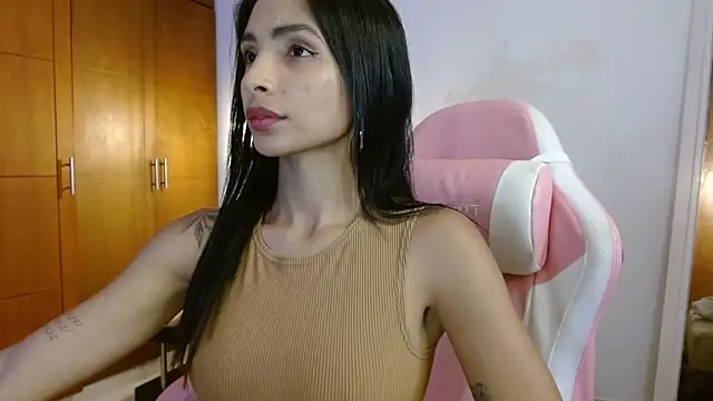 AnnitaSerna  online show from 11/09/25, 04:33