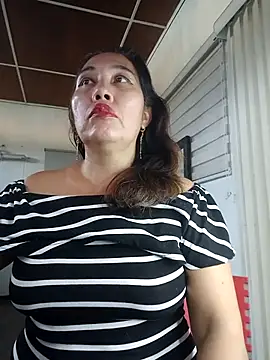 anniecoopeer online show from 03/04/25, 10:05