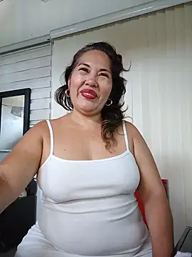 anniecoopeer online show from 11/10/25, 09:14