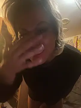 HoneyBdaQueen online show from 01/08/25, 04:34