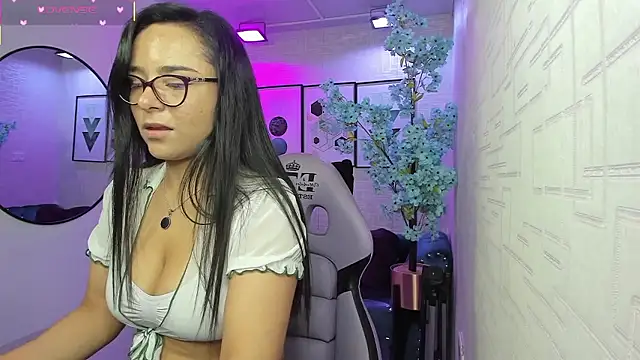 Tiara rr online show from 01/10/26, 03:19