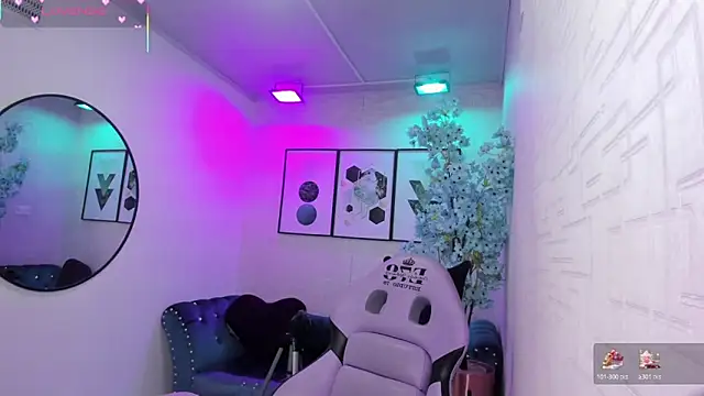 Tiara rr online show from 04/23/26, 03:30