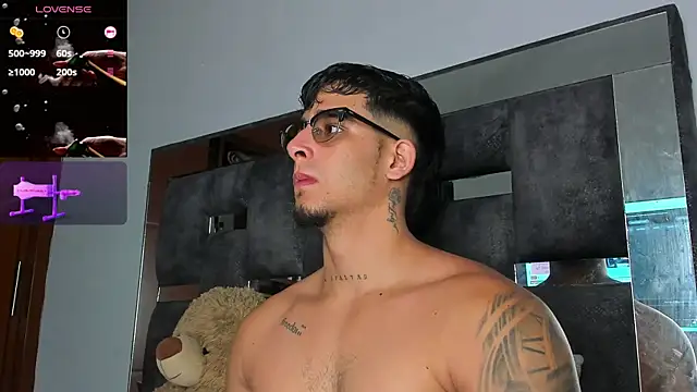 Snapshot of iamcamiloo_ chatting on 10/01/25, 05:13 iamcamiloo online show from 10/01/25, 05:13