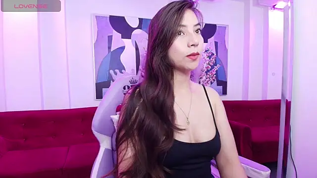 Ema louis  online show from 02/27/25, 12:45