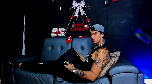 JUSTIN FULLER1 online show from 12/07/24, 01:51