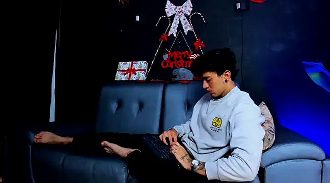 JUSTIN FULLER1 online show from 12/10/24, 12:16