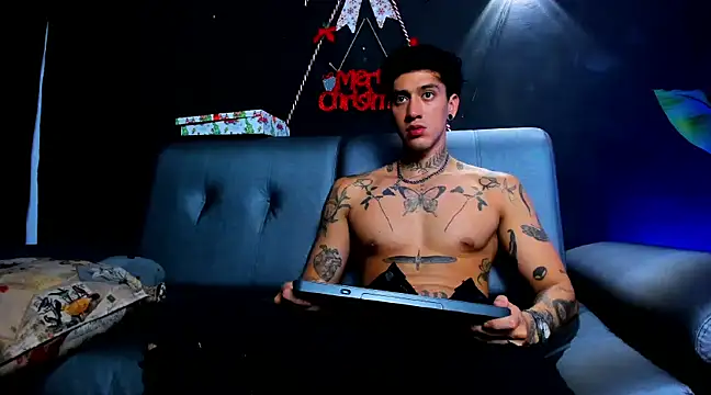 JUSTIN FULLER1 online show from 12/17/24, 11:05