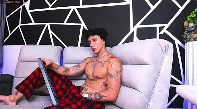 JUSTIN FULLER1 online show from 02/15/25, 10:31