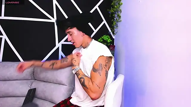 JUSTIN FULLER1 online show from 02/16/25, 07:05