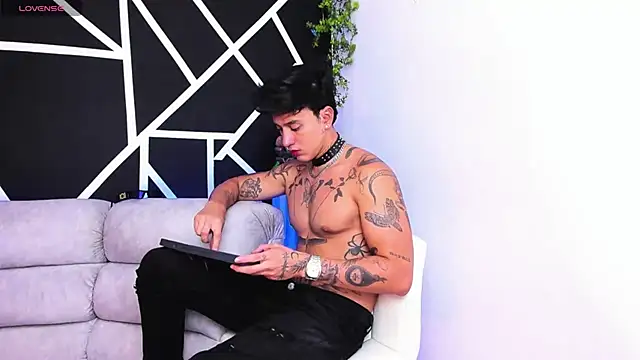 JUSTIN FULLER1 online show from 02/24/25, 11:30