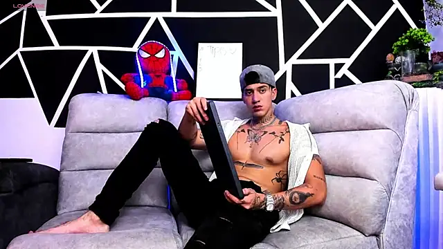 JUSTIN FULLER1 online show from 03/05/25, 12:27