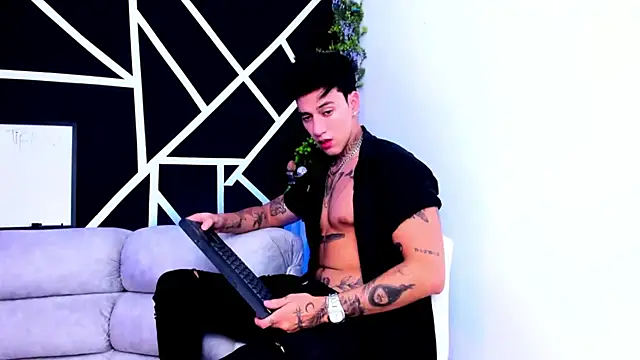 JUSTIN FULLER1 online show from 03/07/25, 09:06