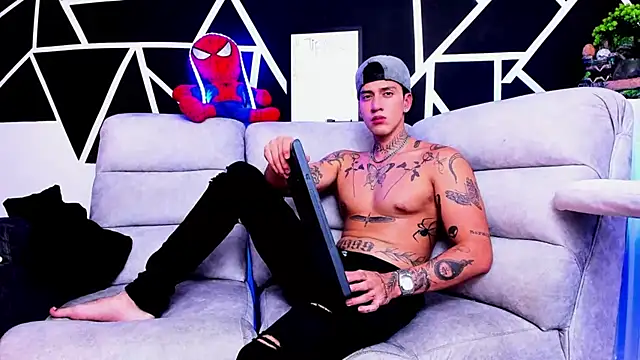 JUSTIN FULLER1 online show from 03/08/25, 12:11