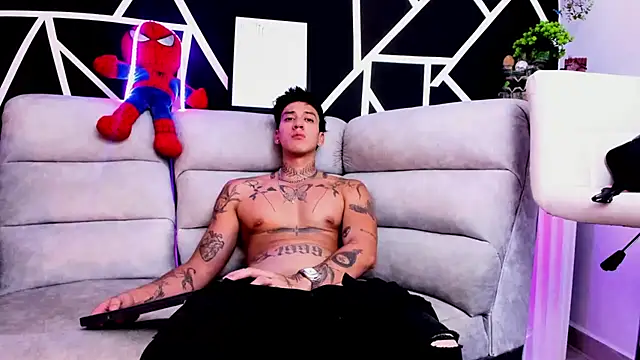 JUSTIN FULLER1 online show from 03/19/25, 02:46