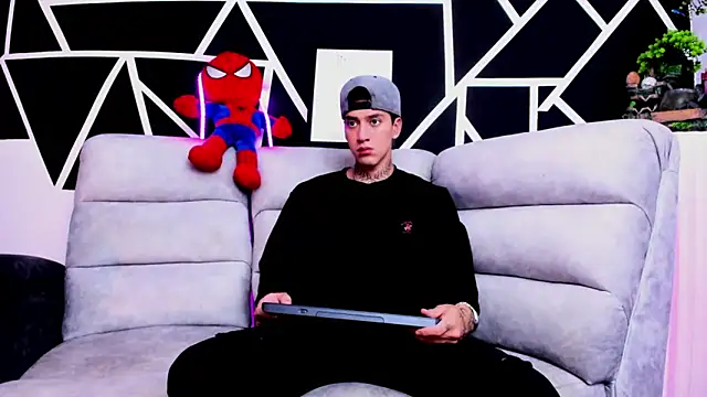 JUSTIN FULLER1 online show from 03/20/25, 06:53