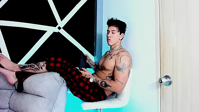 JUSTIN FULLER1 online show from 09/23/25, 11:41