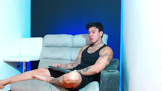 Snapshot of JUSTIN_FULLER1 chatting on 02/14/26, 07:43 JUSTIN FULLER1 online show from 02/14/26, 07:43