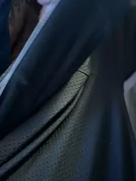 Snapshot of showoff79vers chatting on 02/09/25, 08:34 showoff79vers online show from 02/09/25, 08:34