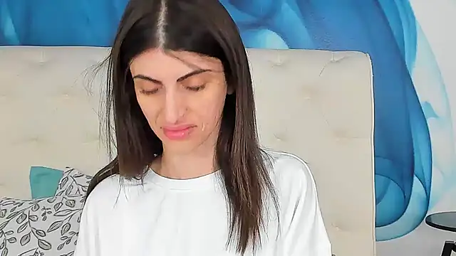 SkinnyDolly online show from 04/24/26, 03:20