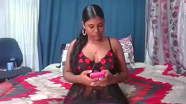 Lilmisskay18 online show from 05/18/26, 12:22