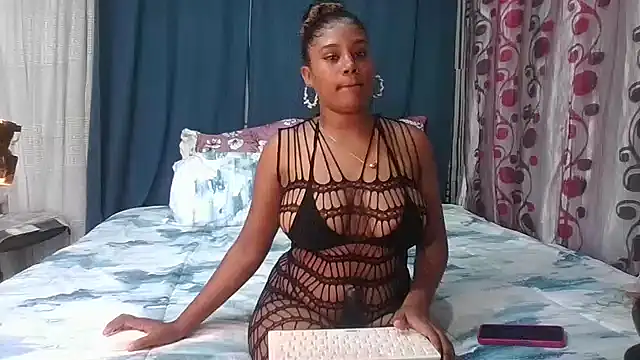 Lilmisskay18 online show from 05/25/26, 02:01