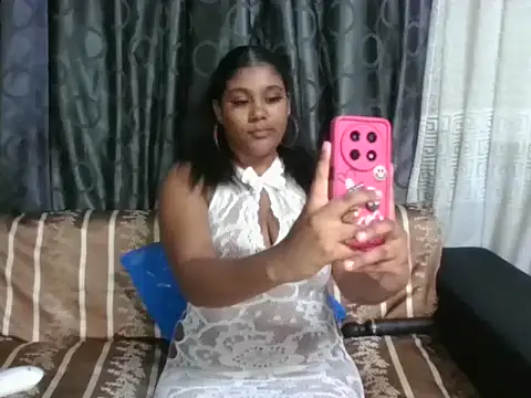 Lilmisskay18 online show from 08/05/26, 03:59