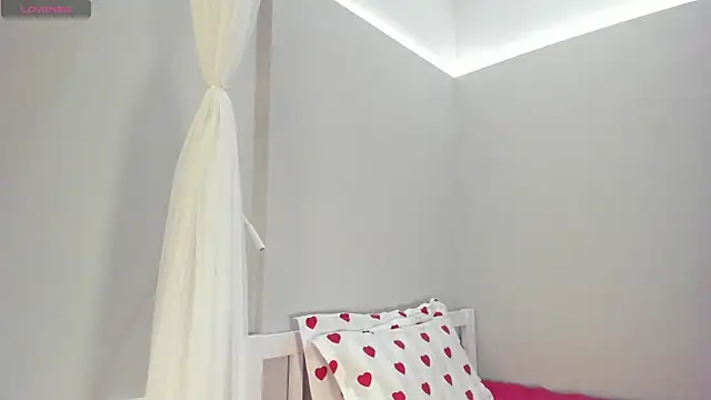 Snapshot of Hensuan chatting on 06/09/26, 03:12 Hensuan online show from 06/09/26, 03:12