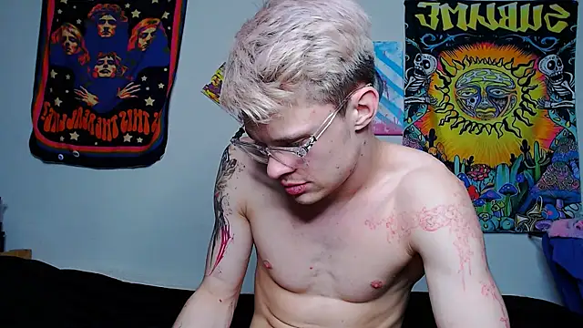 hornyadamsex online show from 03/24/26, 12:21