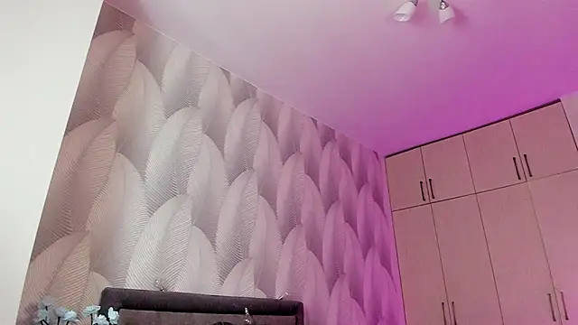 Bambiii bby online show from 03/08/25, 10:32