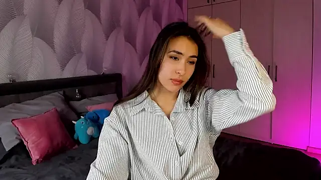 Bambiii bby online show from 10/26/25, 02:39