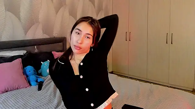 Bambiii bby online show from 11/19/25, 03:06