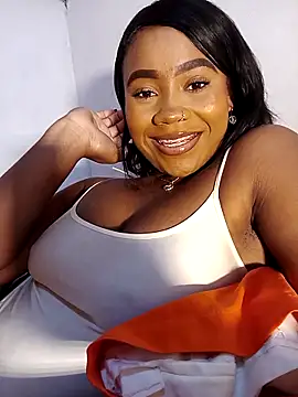 Abril Storm online show from 10/12/25, 09:03