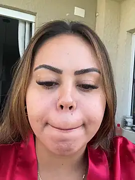 lariic online show from 04/19/26, 02:27