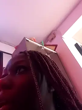 Snapshot of skaysanchez1 chatting on 09/19/25, 06:08 skaysanchez1 online show from 09/19/25, 06:08