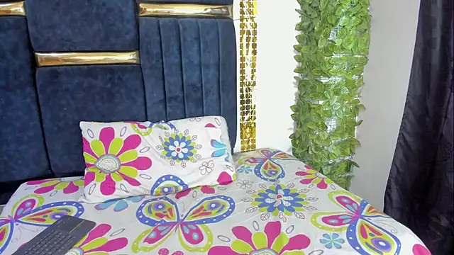 Snapshot of skaysanchez1 chatting on 10/13/25, 07:14 skaysanchez1 online show from 10/13/25, 07:14