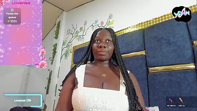 Snapshot of skaysanchez1 chatting on 10/20/25, 07:03 skaysanchez1 online show from 10/20/25, 07:03