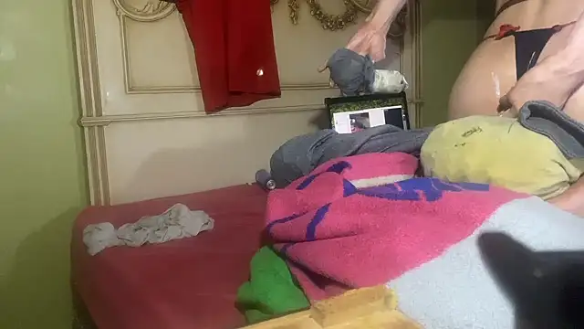 emylolo9 online show from 12/14/24, 09:56