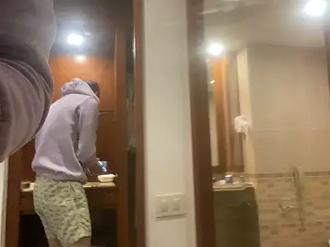 emylolo9 online show from 01/26/25, 11:39