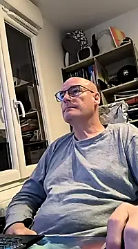 bogland33 online show from 03/17/25, 06:53