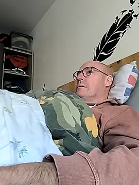 bogland33 online show from 10/16/25, 11:44